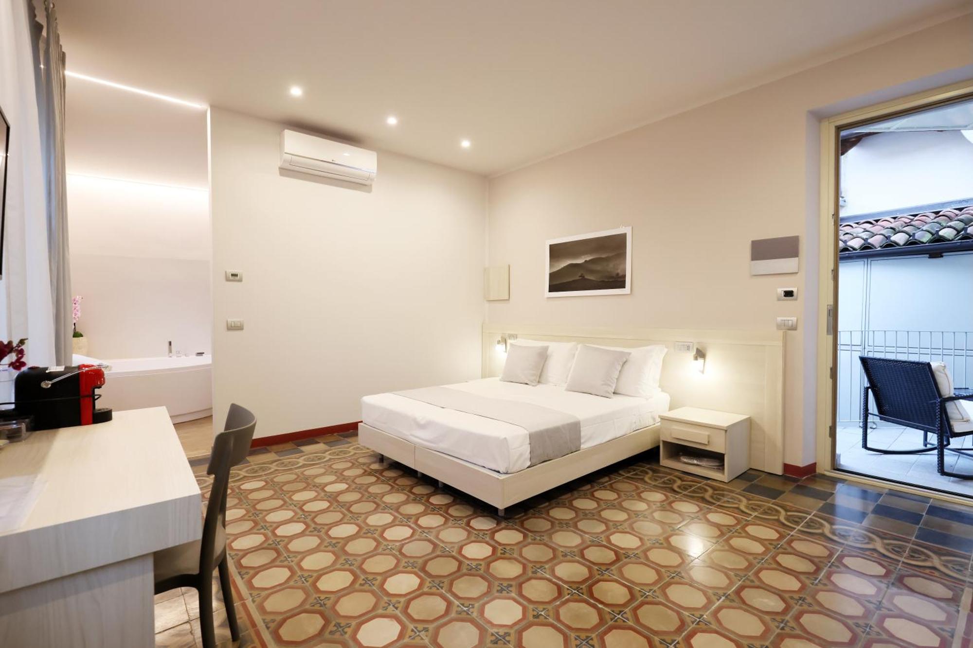 Palazzo Belli Bed & Breakfast Alba  Exterior photo