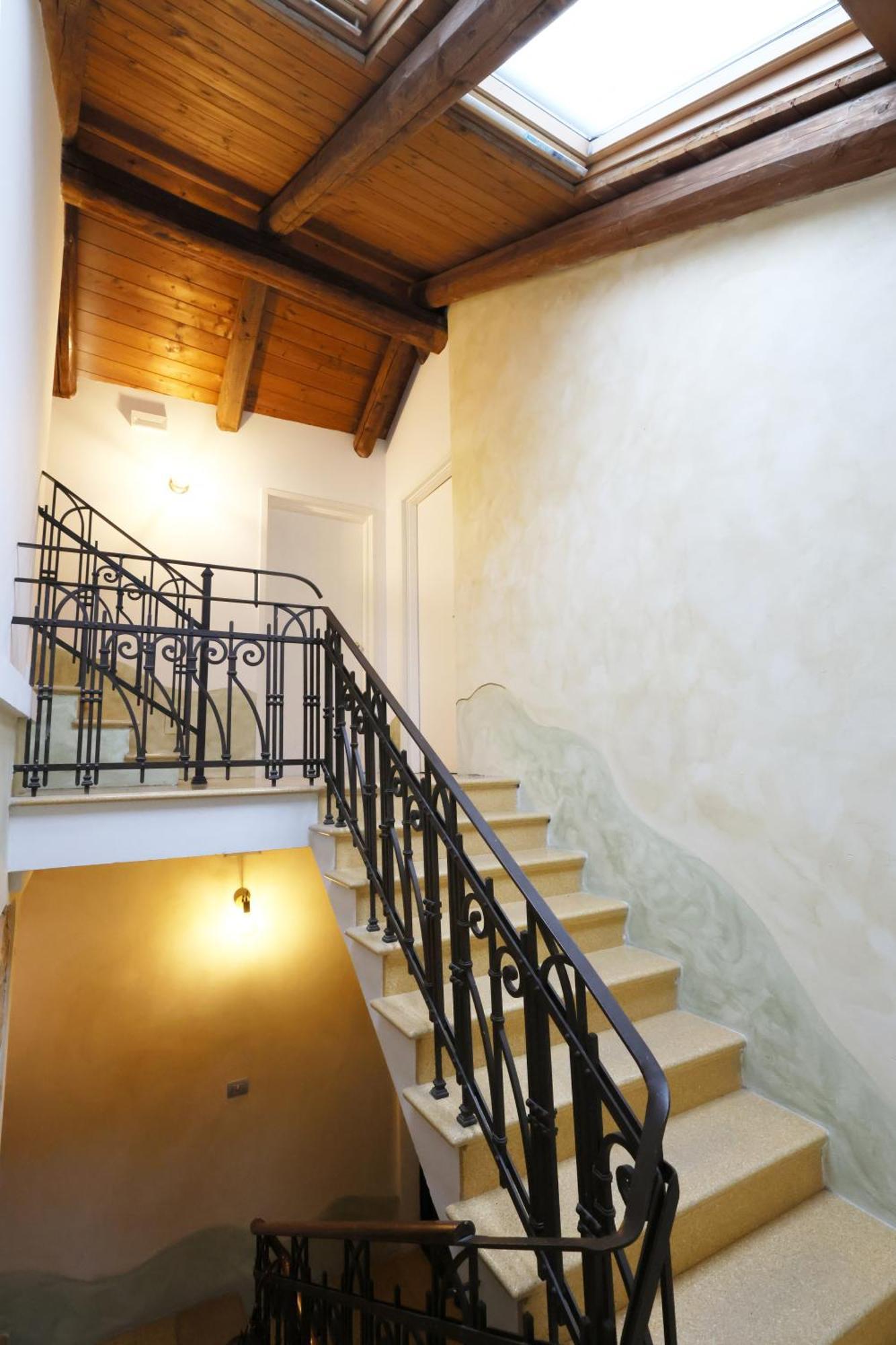 Palazzo Belli Bed & Breakfast Alba  Exterior photo