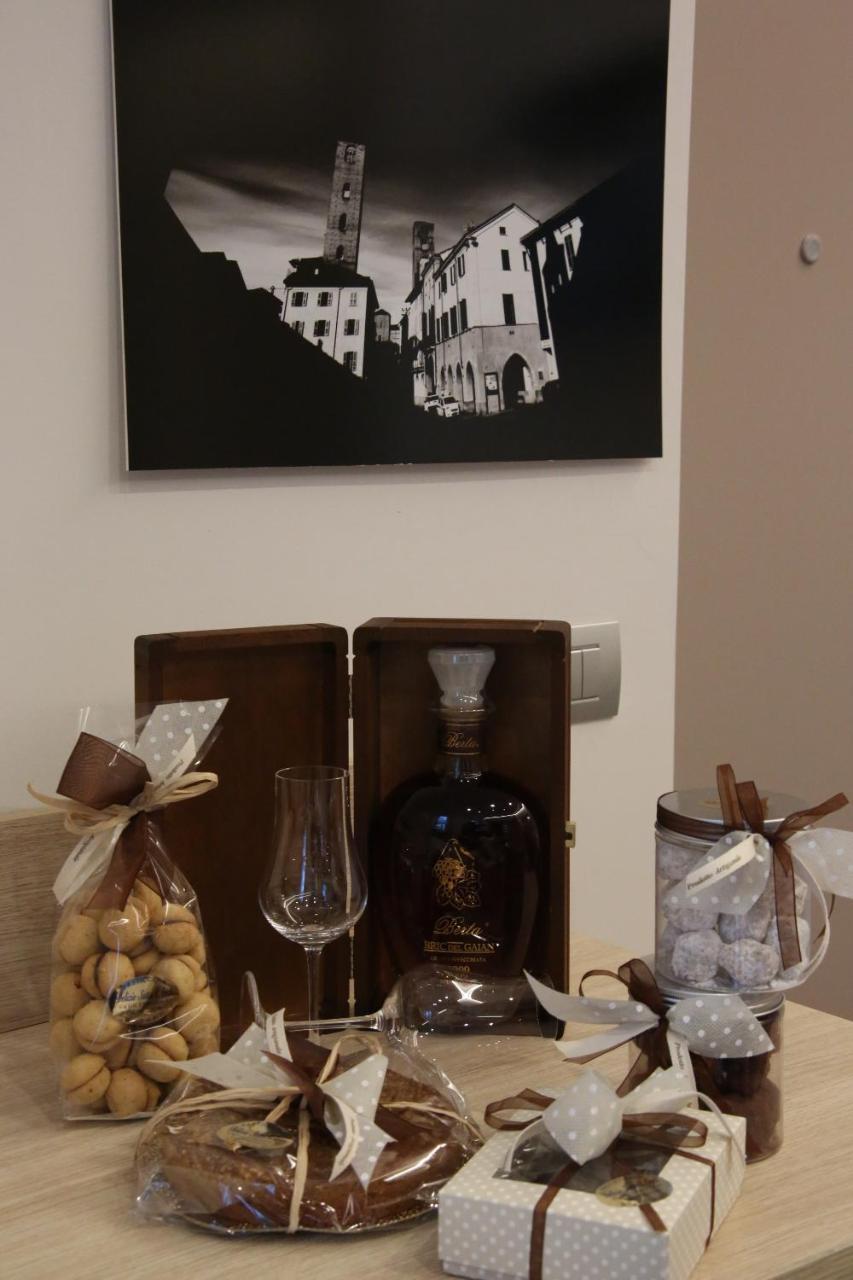 Palazzo Belli Bed & Breakfast Alba  Exterior photo